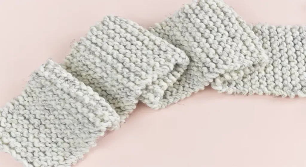 ChunkyGarterStitchScarf3-5be369a5c9e77c00515c9170.png