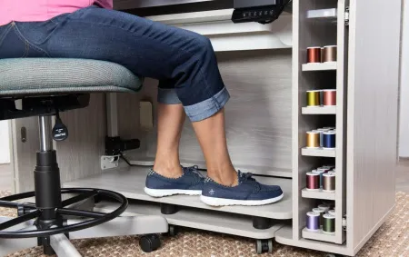 товар Стол раскладной EMBROIDERY CENTER с увеличенной платформой для вышивальных машин. Арт KLA.EC-W001 Австралия 