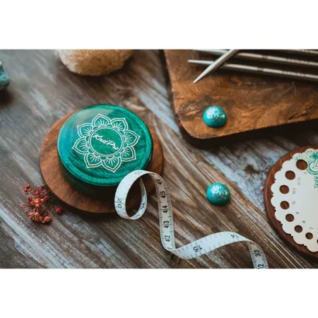 товар Рулетка "Mindful", длина 150см (лента пластик, корпус дерево), бирюзовый, KnitPro, 36634 Индия 