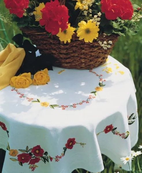 товар Набор для вышивания Anchor: скатерть "Poppies Tablecloth" 80*80см, MEZ Венгрия, ETW11 