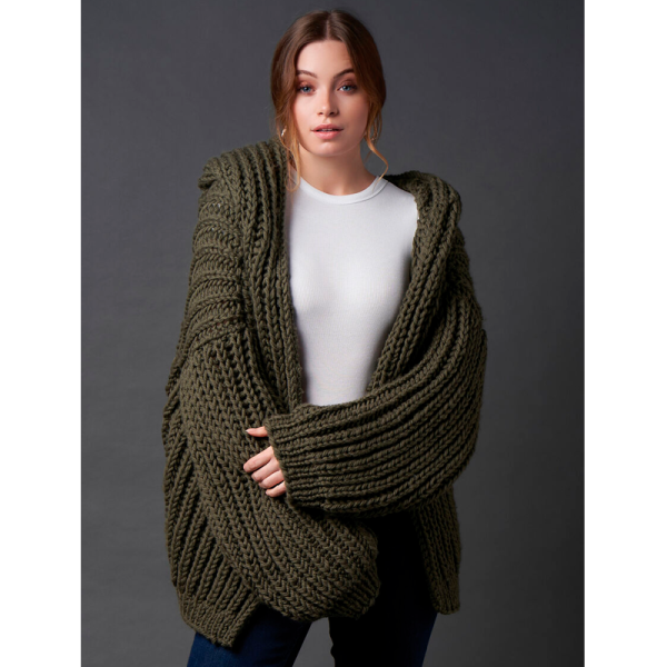 товар Книга Rowan "Essential Outerwear", дизайнер Quail Studio, 10 моделей, 9781916244573 Англия 